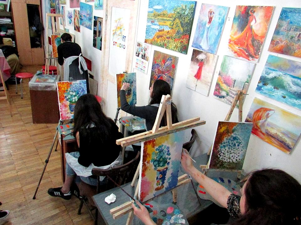 Impressive amateur exhibition hosted at Georgian National Library geotv.ge